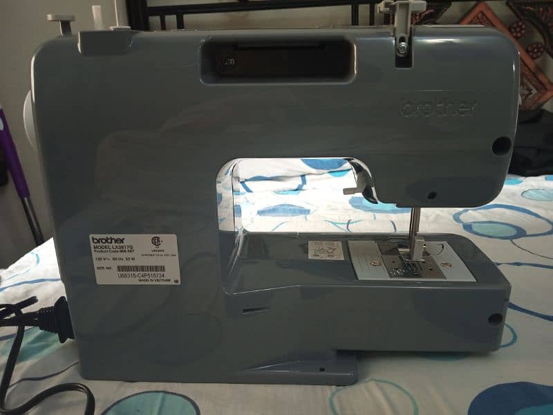 Open Box, Brother lx3817G sewing machine 10/10 condition imported. 1