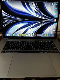 Macbook Pro 2017 15.2” 1tb