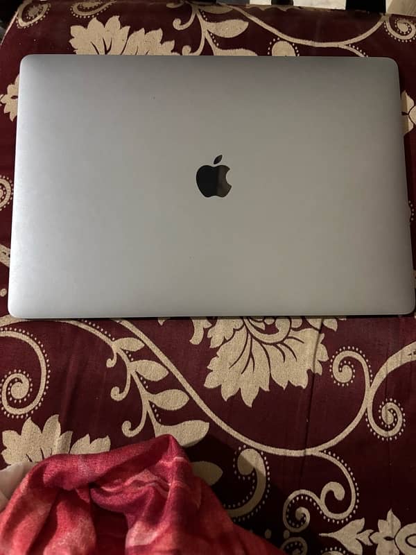 Macbook Pro 2017 15.2” 1tb 2