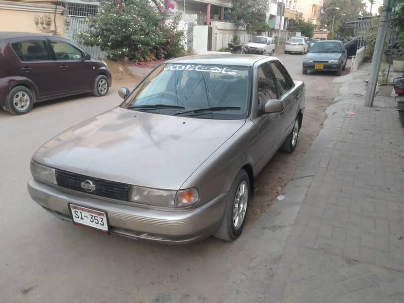 Nissan Sunny 1990 1