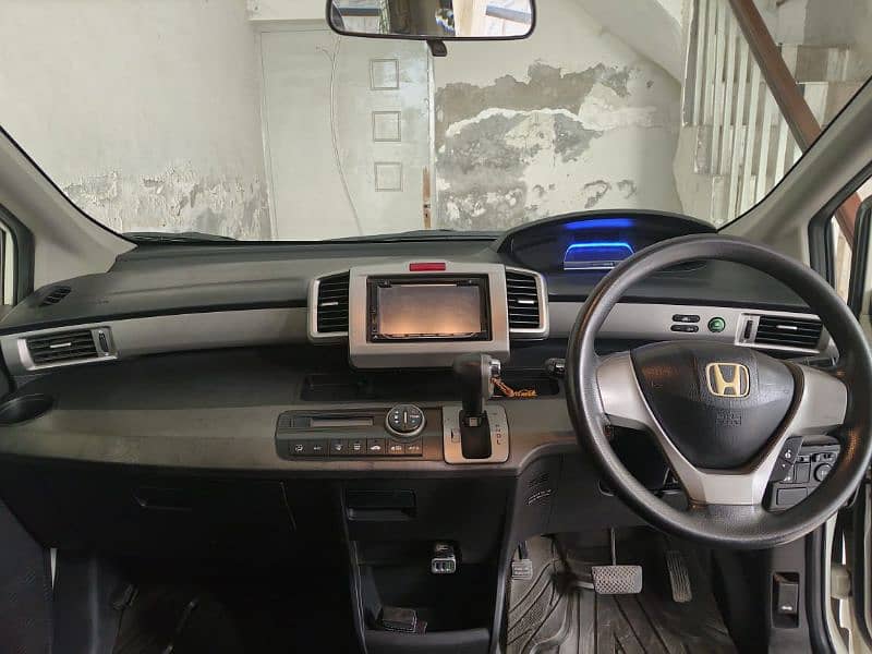 Honda Freed 2018 9