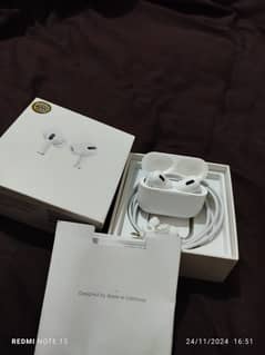 Apple Airpods Pro 2nd generation white colur with Box and acesseries