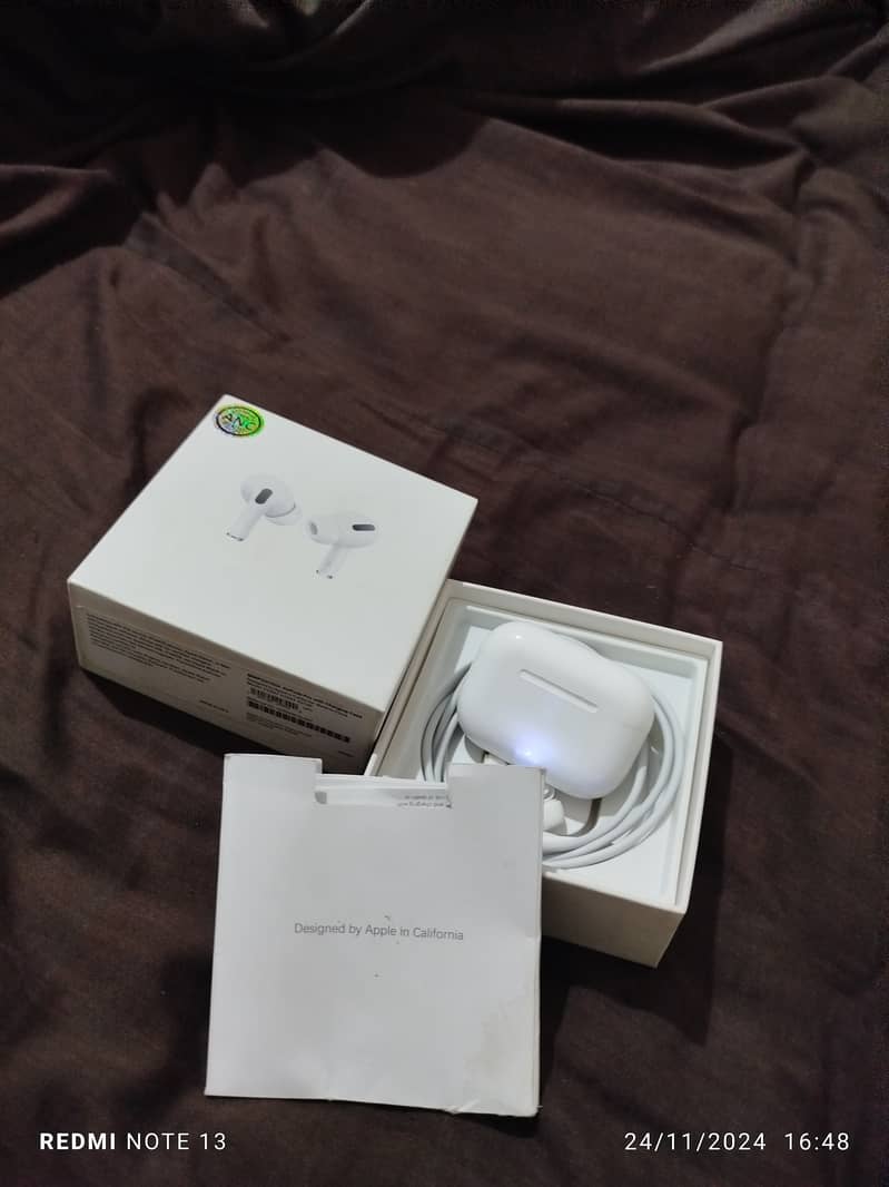 Apple Airpods Pro 2nd generation white colur with Box and acesseries 4