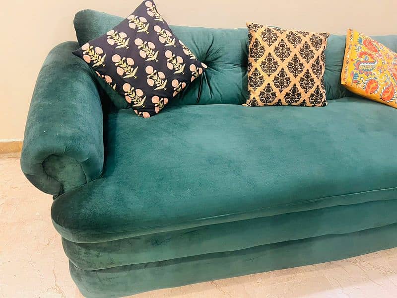 sofa set in excellent condition 1