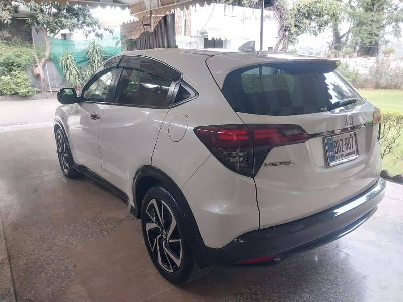 Honda Vezel 2018 3