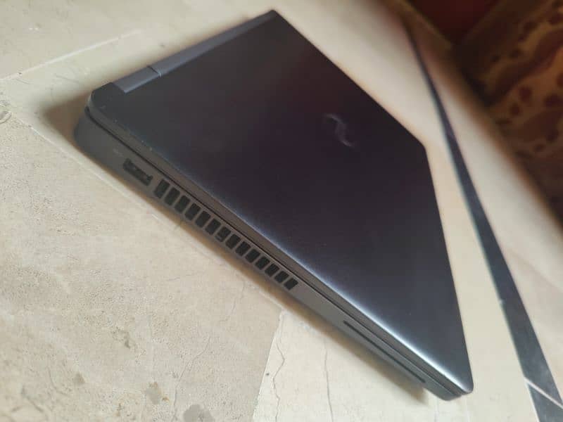 Dell Latitude E5470 2