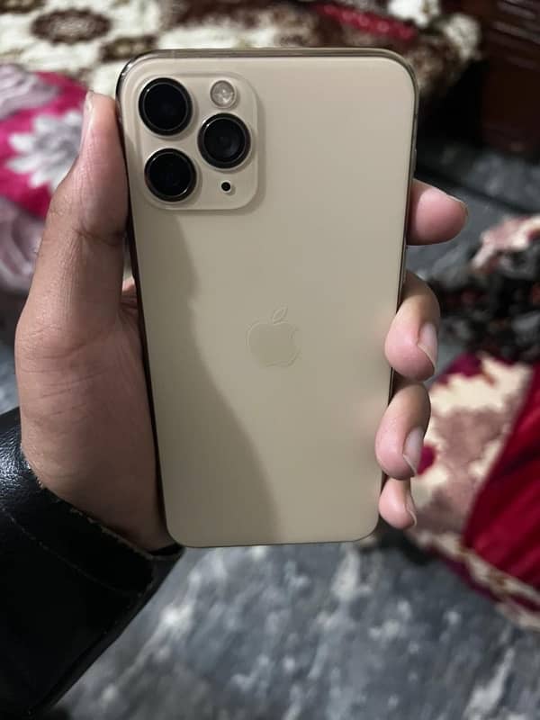 iphone 11 pro 2