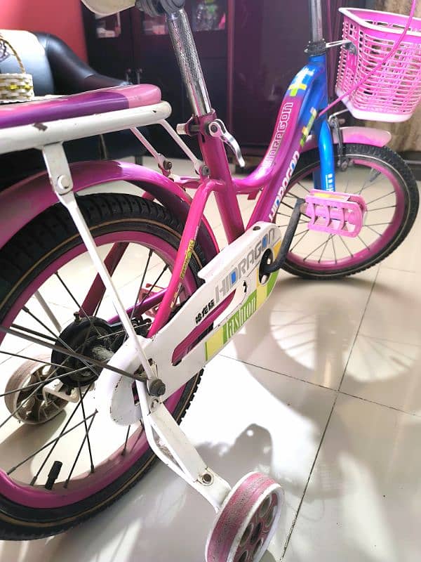 IMPORTED QUALITY BICYCLE FOR KIDS UP TO 10 YEARS 5