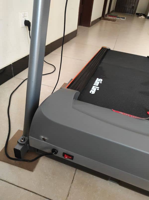 SLIM LINE TREADMILL TH3000 1