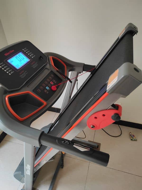 SLIM LINE TREADMILL TH3000 2