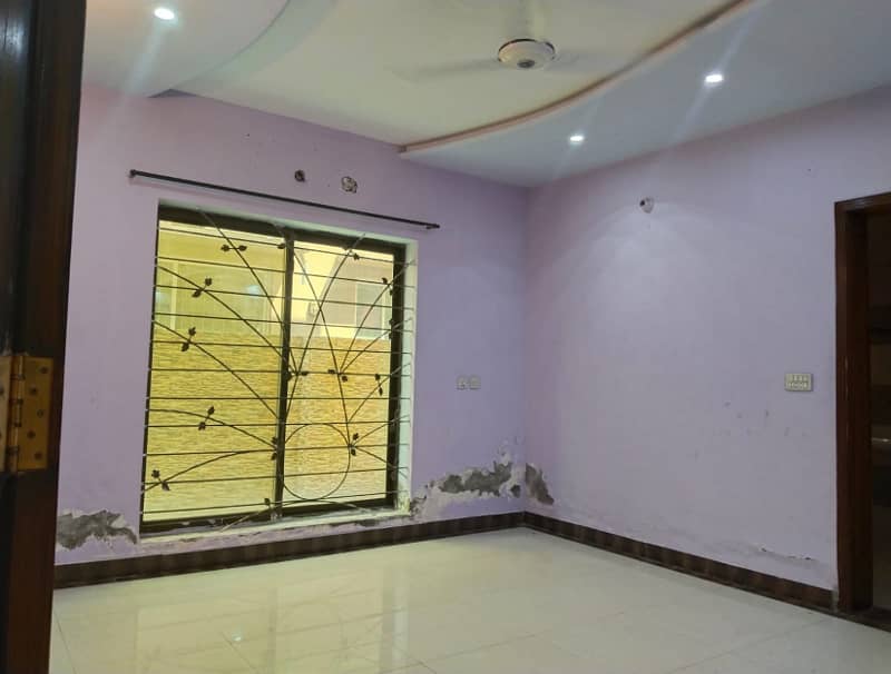 10 Marla Luxury Lower Portion Available For Rent In CHAMBELLI BLOCK Bahria Town Lahore 18