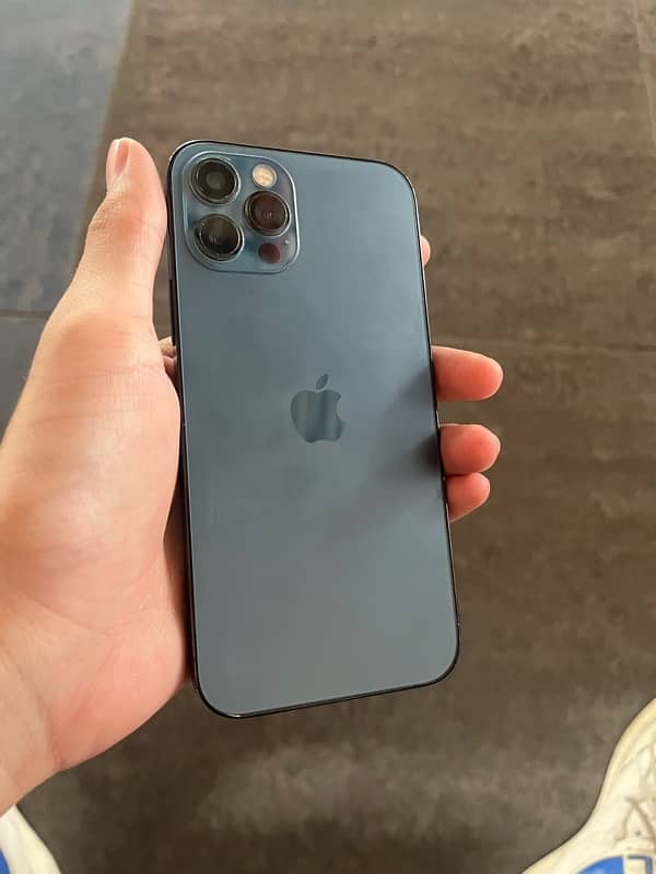 I phone 12pro fu 3