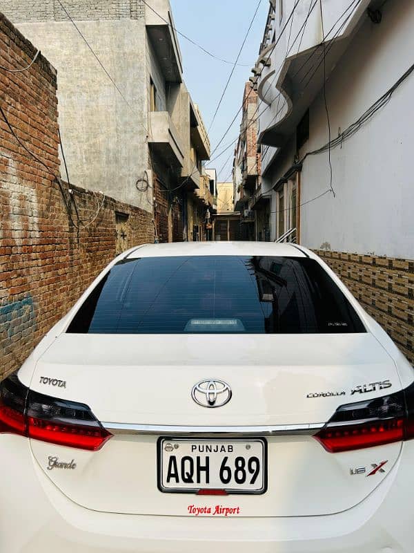 Toyota Corolla Altis 2023 1