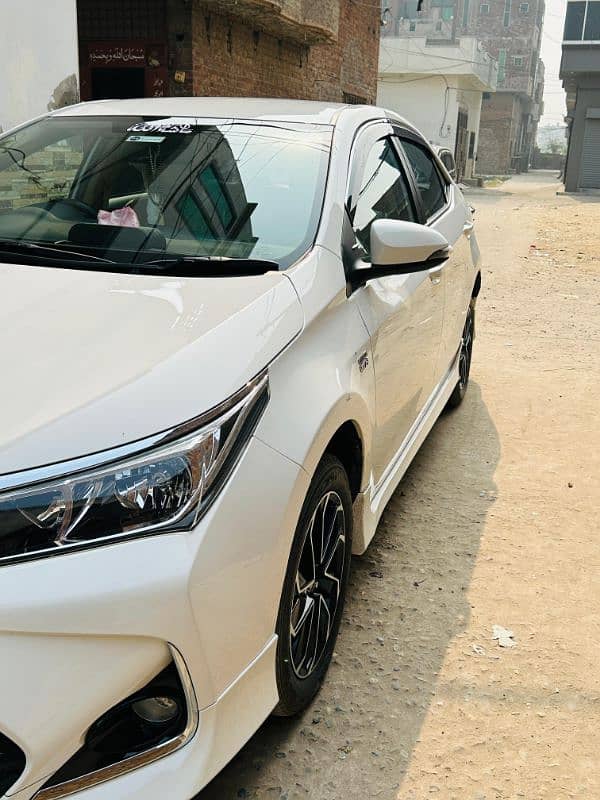 Toyota Corolla Altis 2023 4