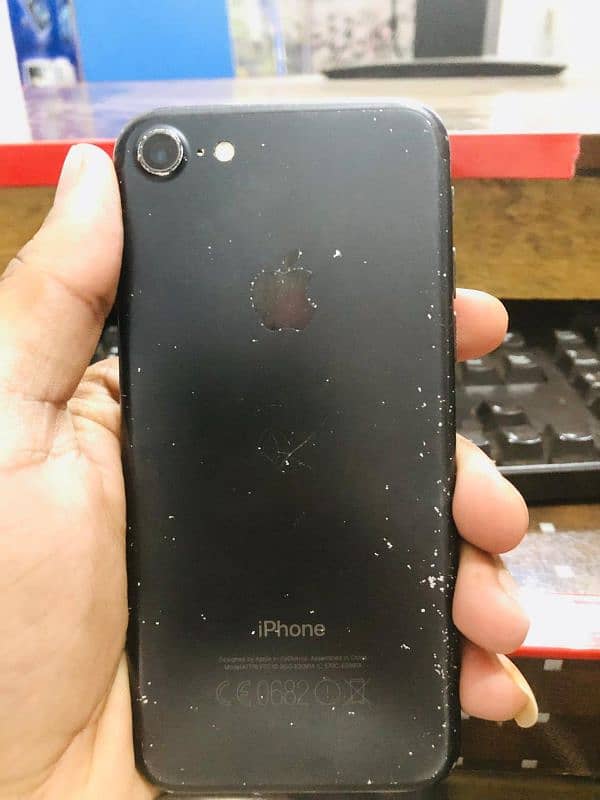 iphone 7 32gb all okay condition 10/8 5