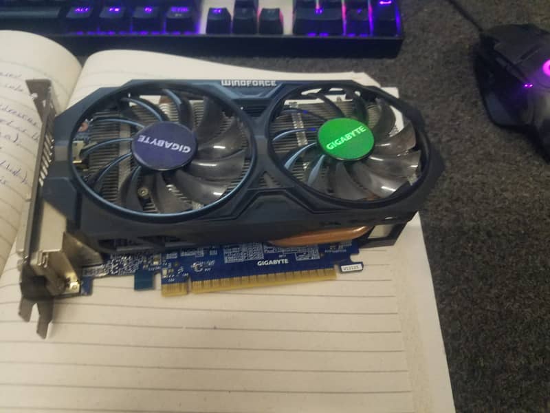 GIGABYTE GTX 750 Ti OC 2 GB 0