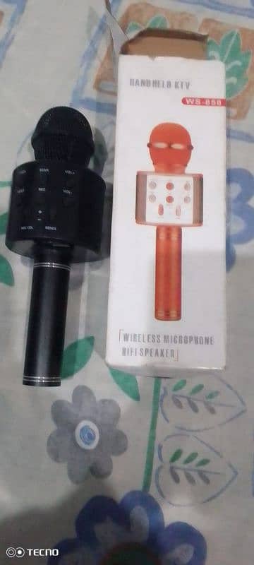 Mic With Speaker Condition new bilkul 0