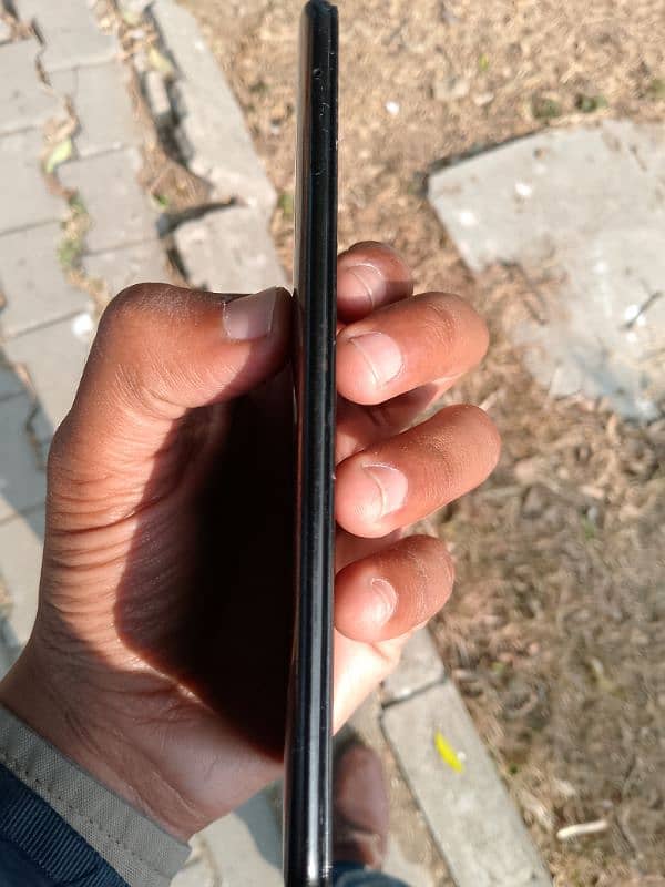 VIVO V9 4/64 GOOD CONDITION NO ANY FAULT PTA OFFICIAL APPROVED 2