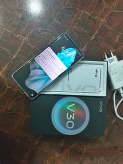 vivo v30 8/256 GB 03220889193 my what'sap