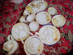 Bone china(Cheeni) dinner set for sale