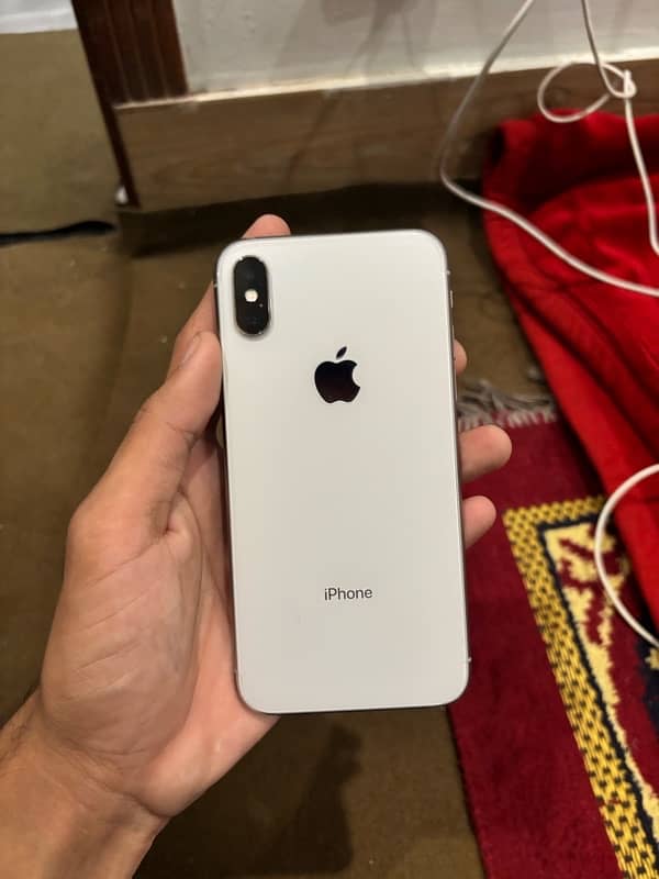 iPhone x 4