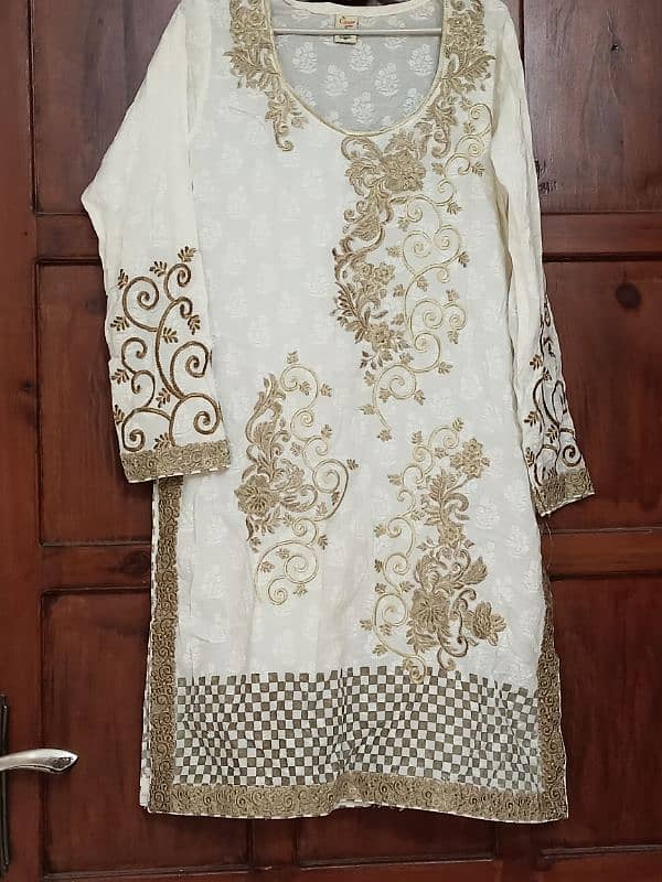 White embroidered kurti 0