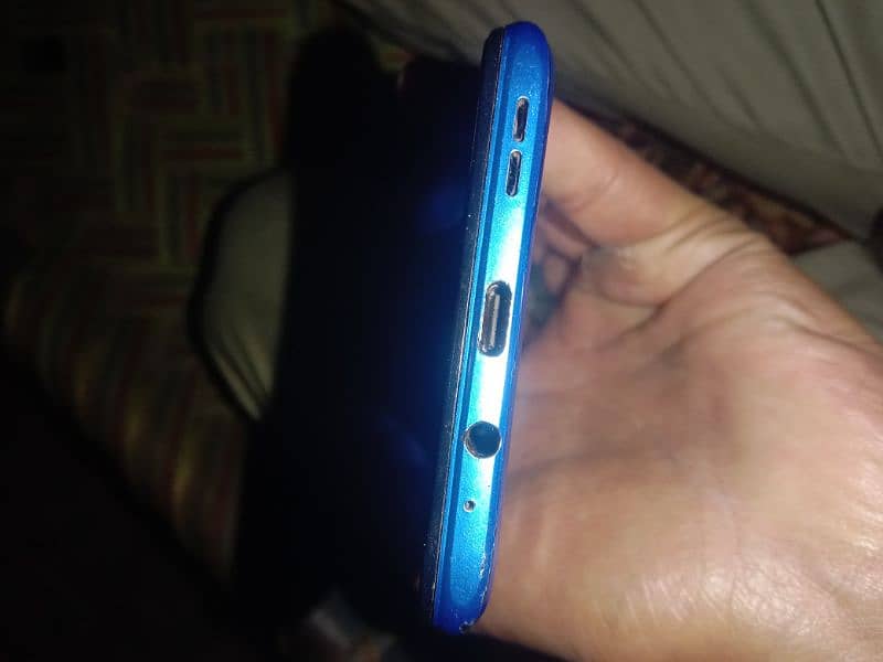 Infinix hot 12 paly 4/64 2