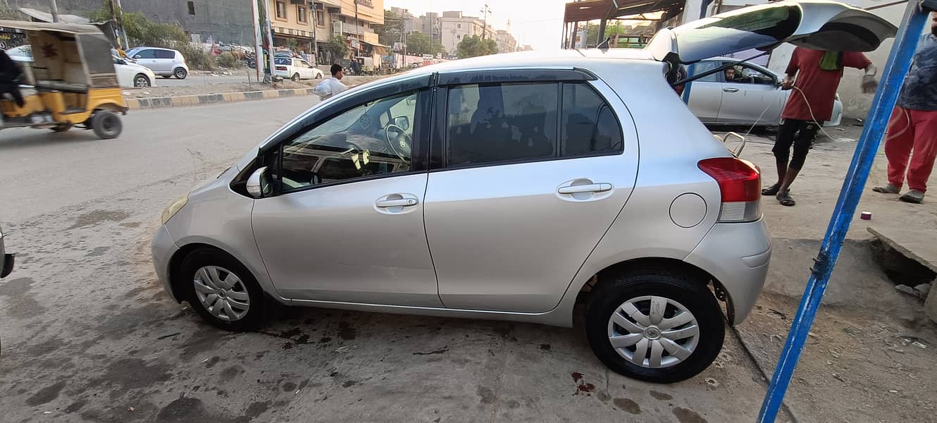 Toyota Vitz 2010 0