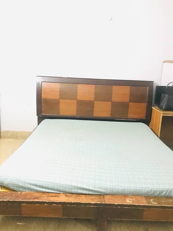 king size bed for sale 0