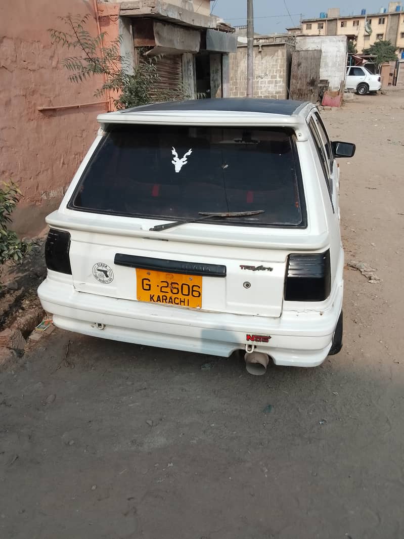 Toyota Starlet 1988 3