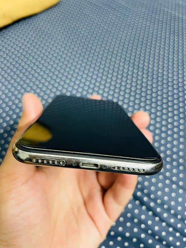 Iphone X 256 GB PTA APPROVED WITH BOX 3