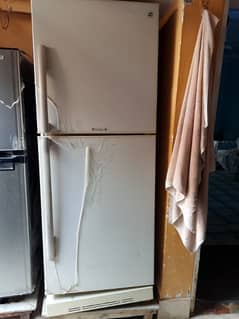 refrigerator , full size