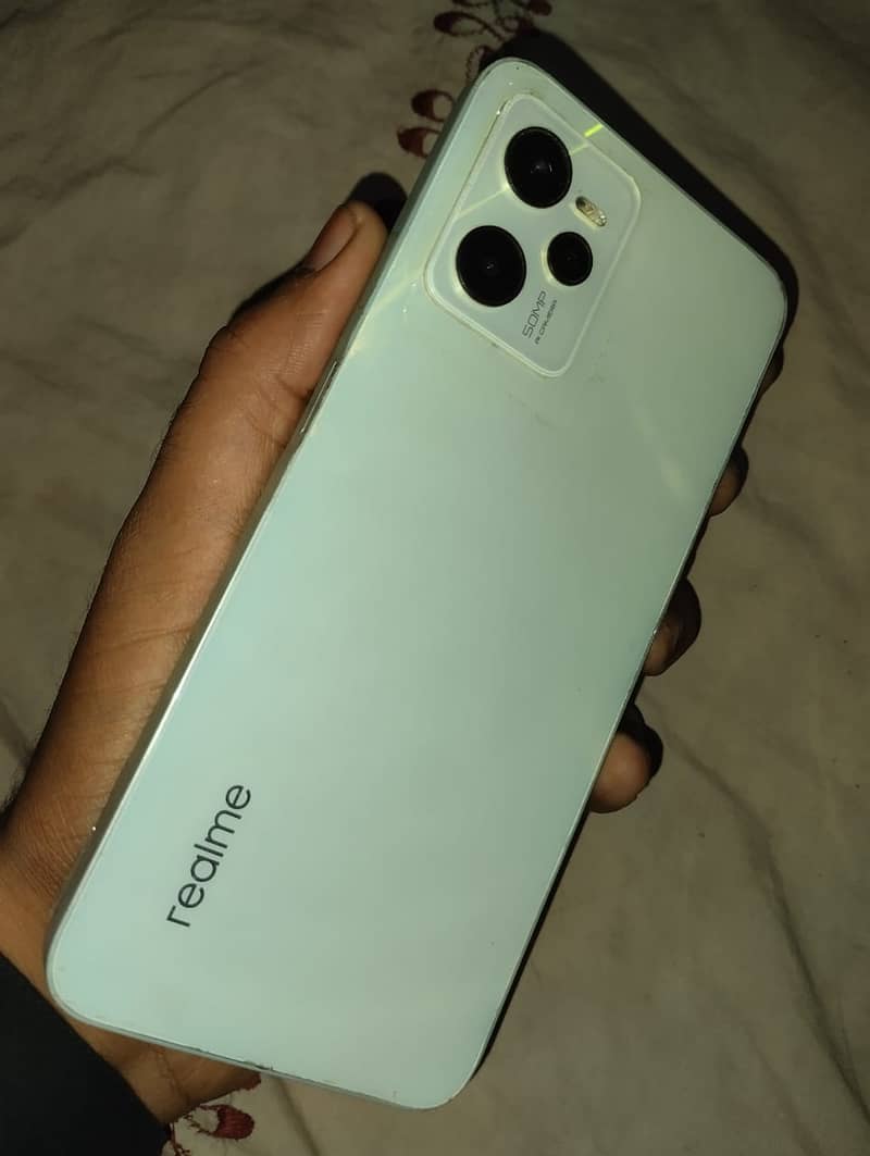 Realme C35 1