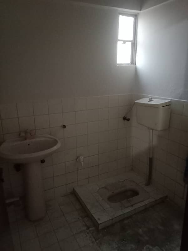 2 Bed Lounge Flat For Rent 7