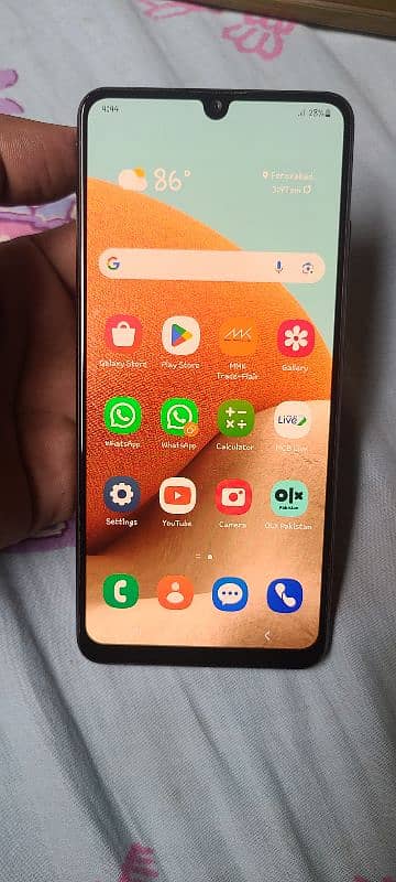 Samsung galaxy a32 6/128 hai pta ok hai 0