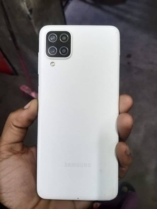 Samsung a12 0