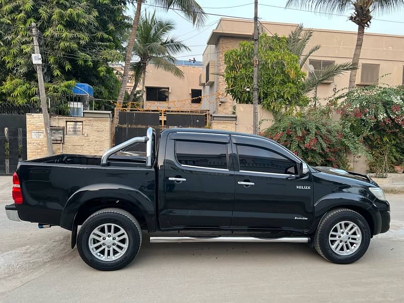 Toyota Hilux Vigo Invincible 2012/19 fully loaded b2b 7