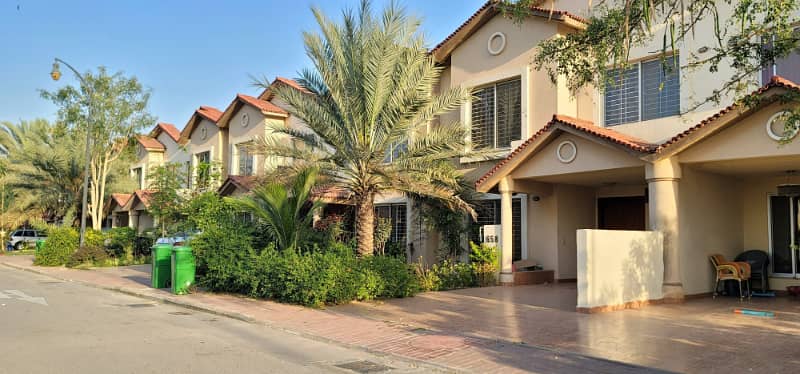 3Bed DDL 152sq yd Villa FOR SALE at Precicnt-11B (All Amenities Nearby) Investor Rates 0