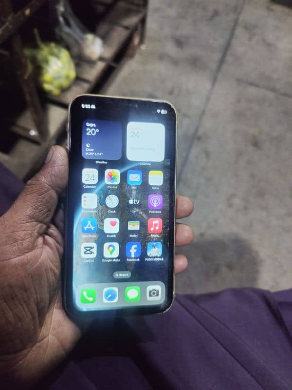 iPhone XR 64 GB non pta 3