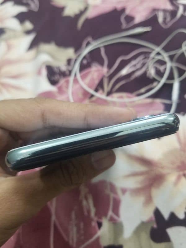 vivo s1  10/10 condition 4