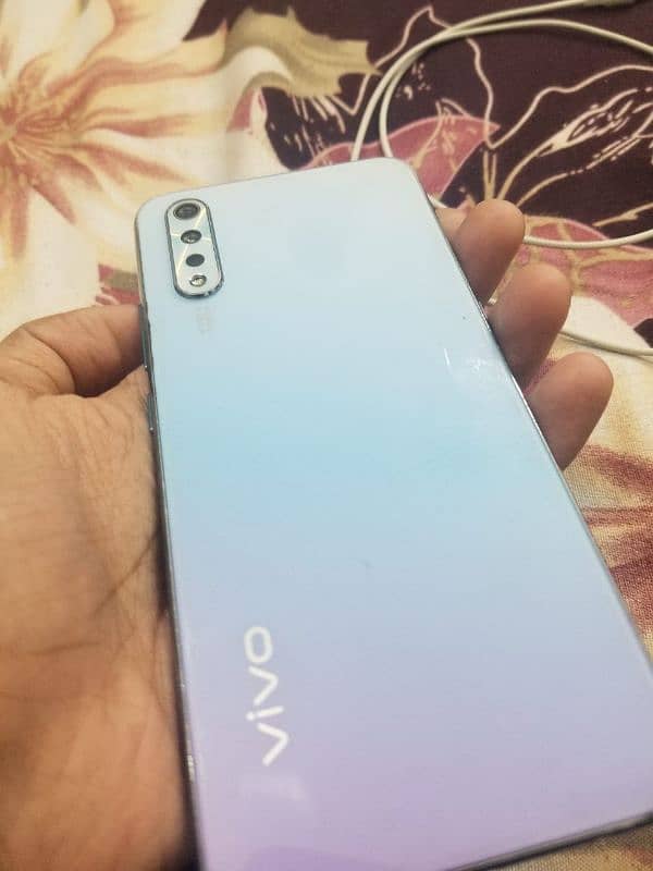 vivo s1  10/10 condition 5