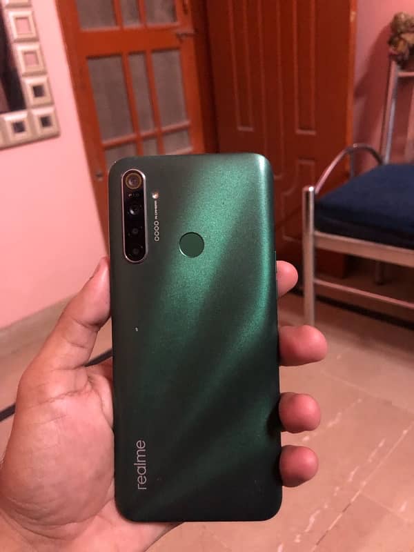 Realme 5i 4/64 0