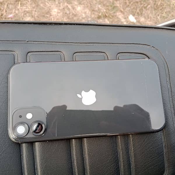 Iphone 11 64gb 10/10 condition Non PTA waterpack for sale 7