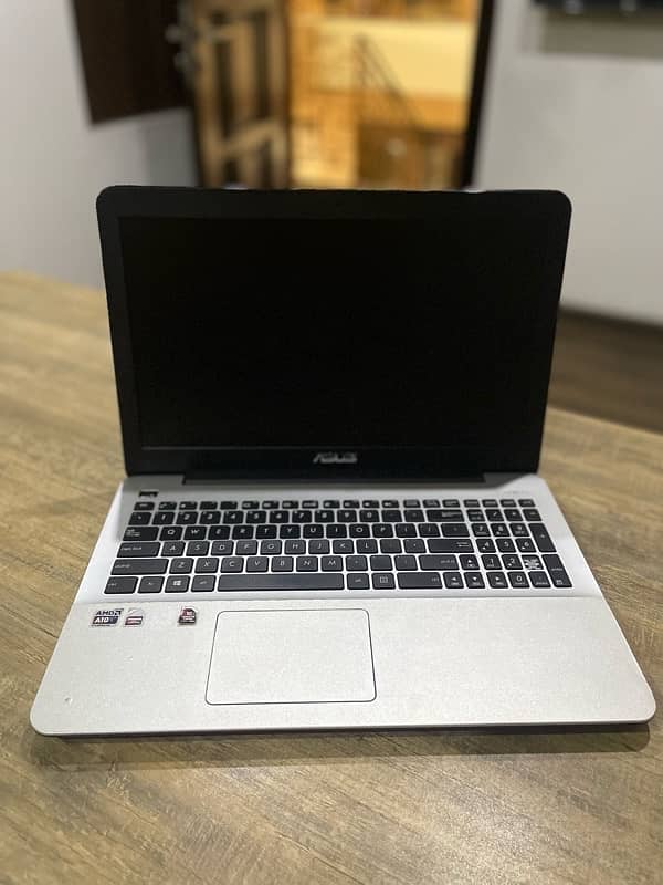 ASUS Office/Gaming Laptop AMD 10 core 4Cpu+6Gpu 8gb Ram 256gb ssd 2