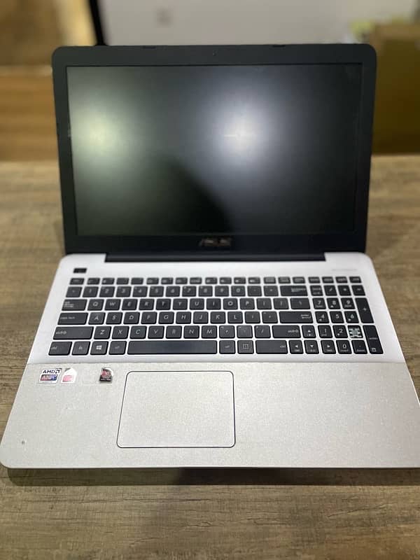 ASUS Office/Gaming Laptop AMD 10 core 4Cpu+6Gpu 8gb Ram 256gb ssd 3