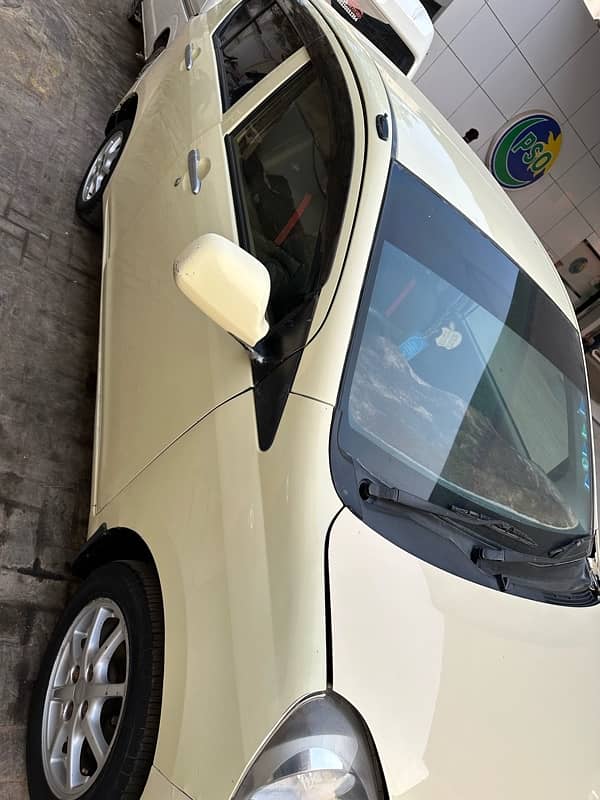 Daihatsu Mira 2012 3