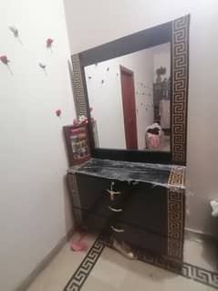 dressing table