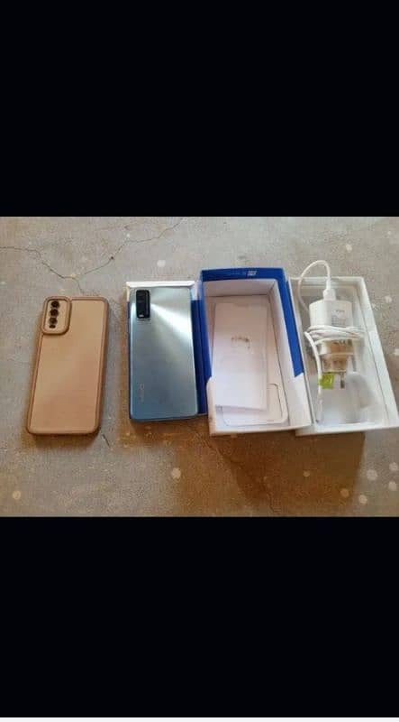 i am selling my vivo y20s 10\9 condition 03273784137 2