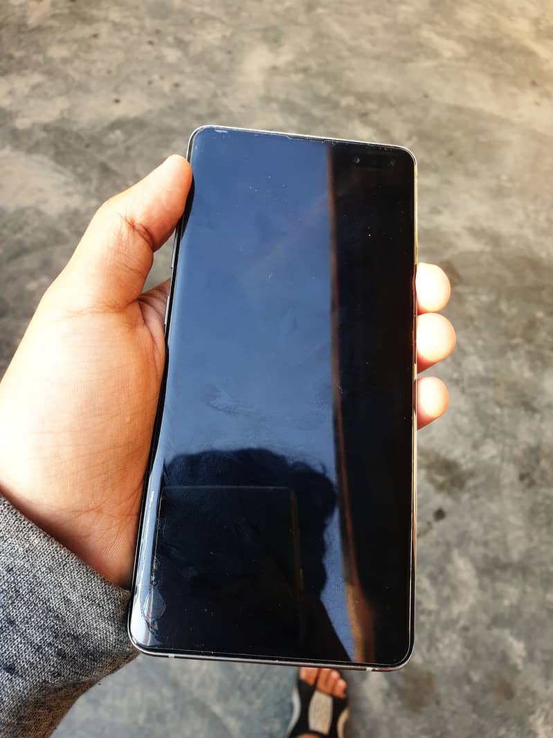 Samsung Galaxy S10 5G 1