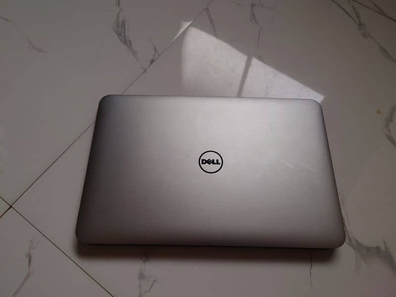 Dell core i7 Mint Condition Slim Laptop 1